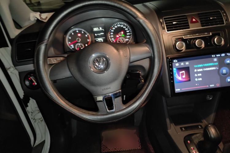 Used Volkswagen Touran 2015 1.4T DSG Comfort Edition 5 Seats