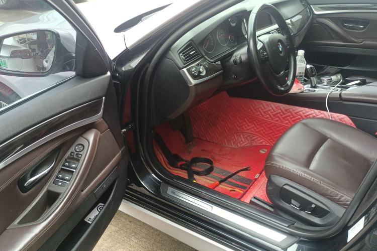 Used BMW 5 Series 2014 525Li Luxury Design Package