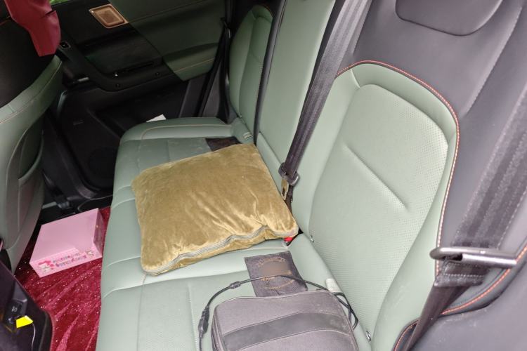 Used iCAR 03 2024 501km Four-wheel Drive Long-range Intelligent Driving Edition Left Rear Seat