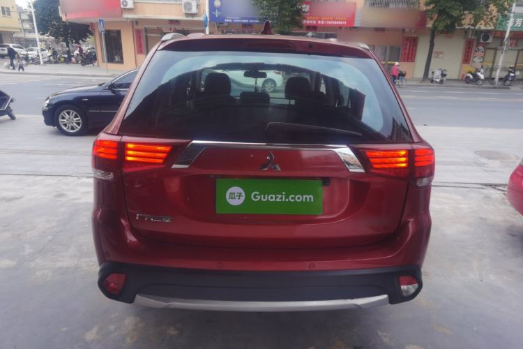 Used Mitsubishi Outlander 2018 2.0L Two-Wheel Drive Glory Edition 5 Seats
