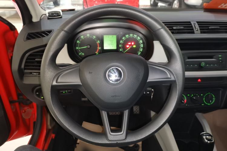 Used Skoda Fabia 2015 1.4L Automatic Front-Drive Model