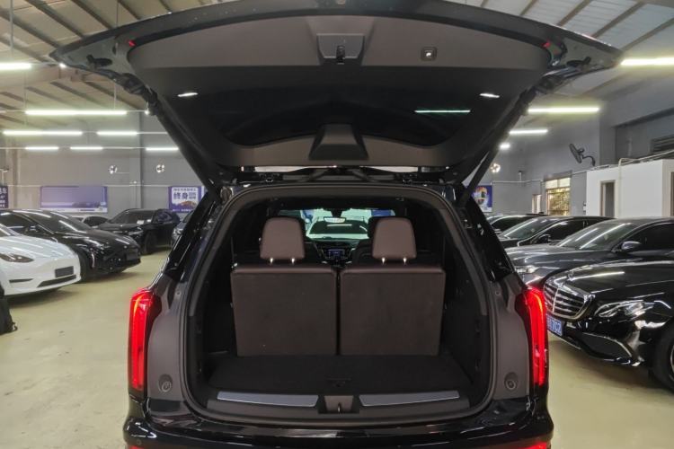 Used Cadillac XT6 2021 28T Six-Seater Luxury Version