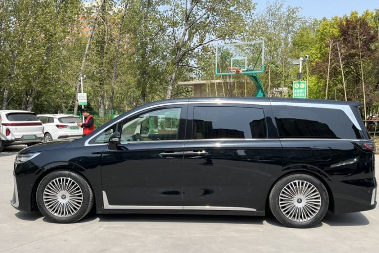 Used VOYAH Dream 2025 PHEV Four-Wheel-Drive Flagship Kunpeng Edition Exterior 11