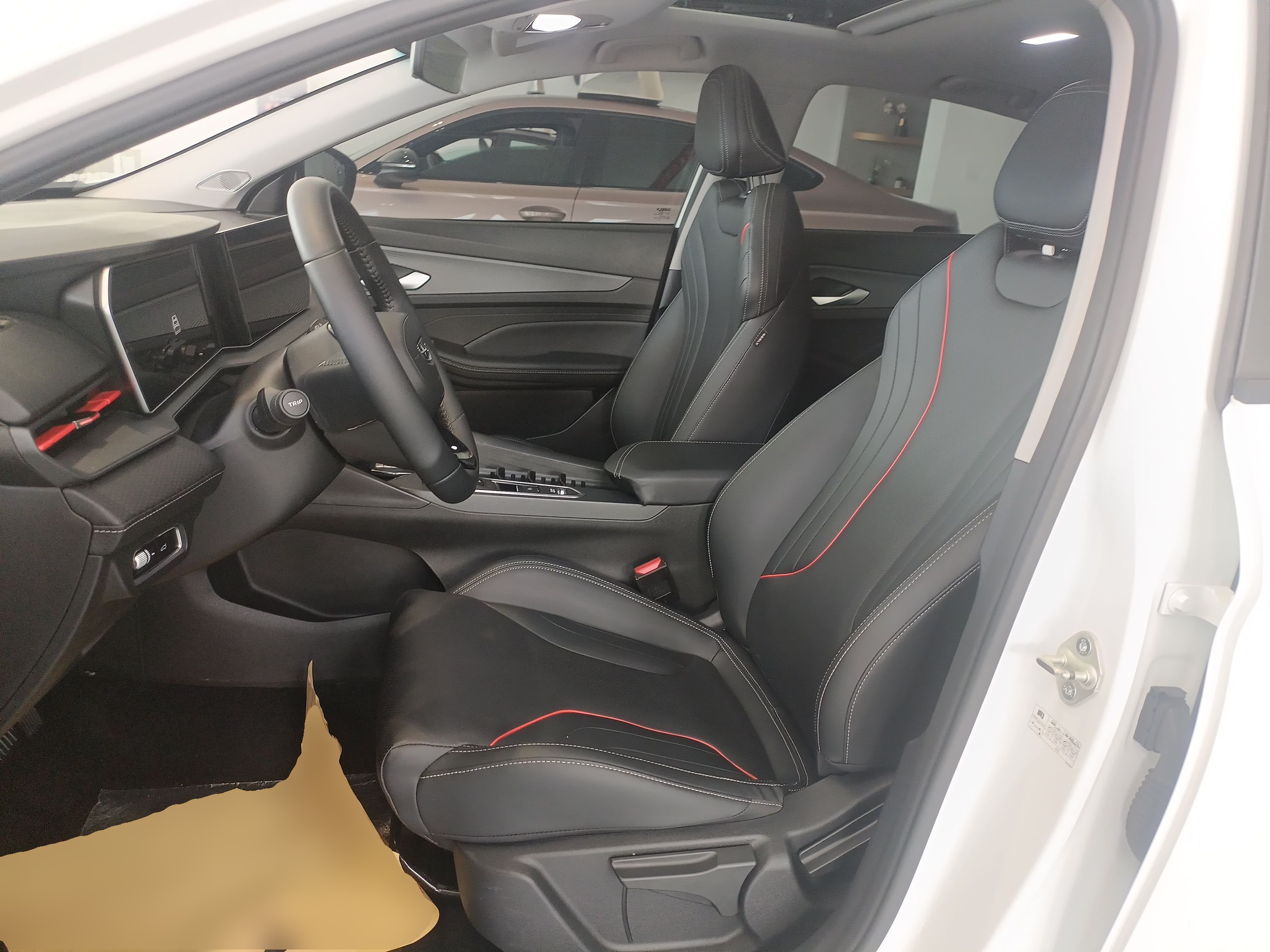 Переднее сиденье в автомобиле