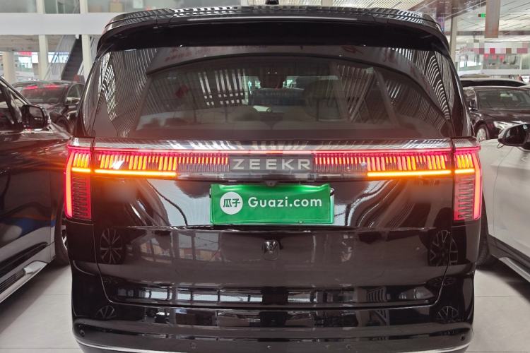 Used Zeekr 009 2022 WE Edition Rear