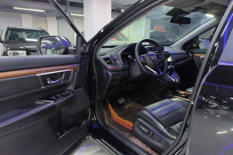 Used Honda CR-V 2021 240TURBO CVT 2WD Fashion Edition
