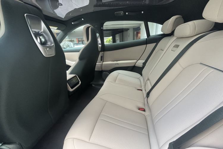 Used Xiaomi Auto YU7 2025 Ultra-Long Range Rear-Wheel Drive Version
