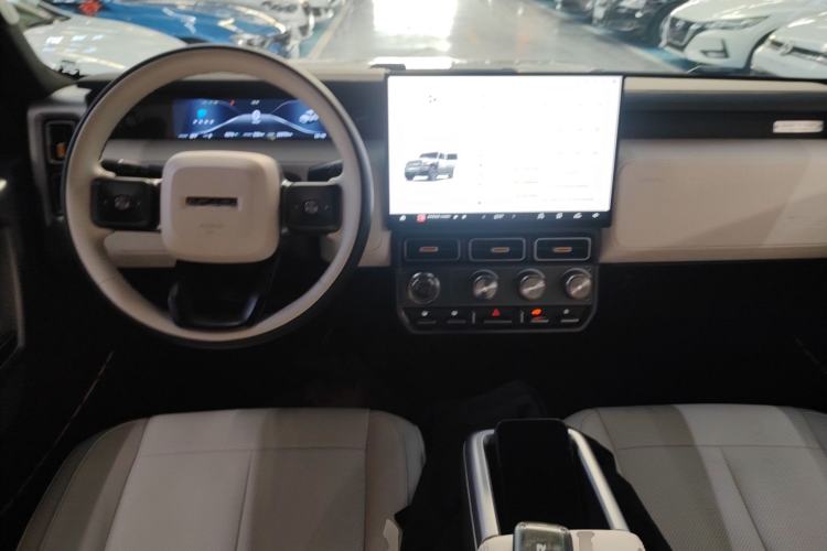 Used iCAR V23 2025 501 Four-Wheel Drive Intelligent Driving Version Center Console