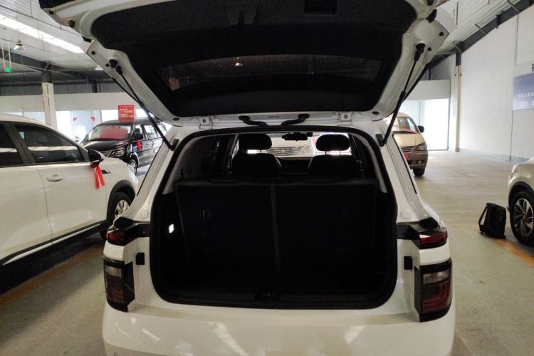 Used Baojun RM-5 2019 1.5T CVT Elite Version with 24-Hour Online Service 6 Seats Trunk