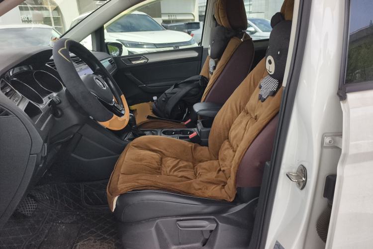 Used Volkswagen Touran 2016 Volkswagen Touran L 280TSI DSG Comfort Edition
