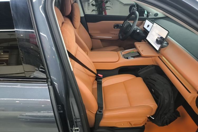 Used Leapmotor C16 2026 Extended-Range 280 LiDAR Zhizun Edition 6 Seats