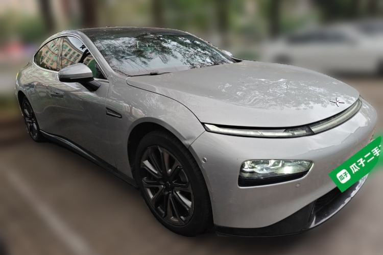 Used XPeng P7 2022 480N+ Front Right 45 Deg