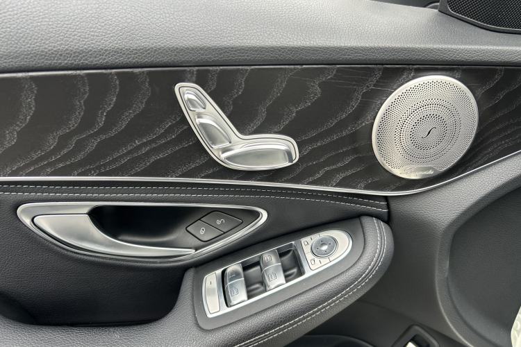 Used Mercedes-Benz C-Class 2015 C 200 station wagon