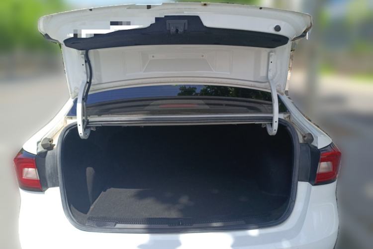 Used Roewe i5 2020 1.5L Automatic 4G Connected Linghao Edition