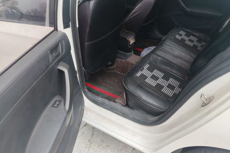 Used Volkswagen Santana 2016 1.6L Automatic Fashion Edition Left Rear Seat