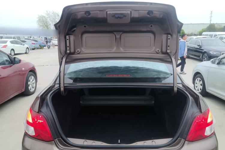 Used Peugeot 301 2016 1.6L Automatic Comfort Edition Trunk