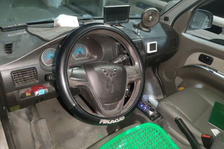 Used Wuling EV50 2021 Box-Type Logistics Vehicle Bocreat Penghui 43.2 kWh Liyang Electric Control System
