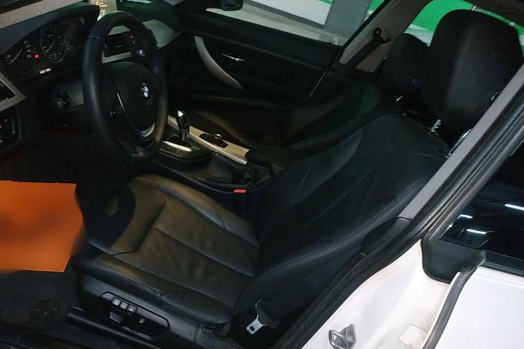 Used BMW 3 Series GT 2014 320i Leading Model
