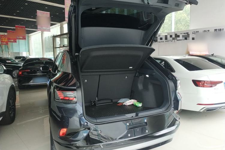 Used Volkswagen ID.4 CROZZ 2022 Long-Range PRO Edition Trunk