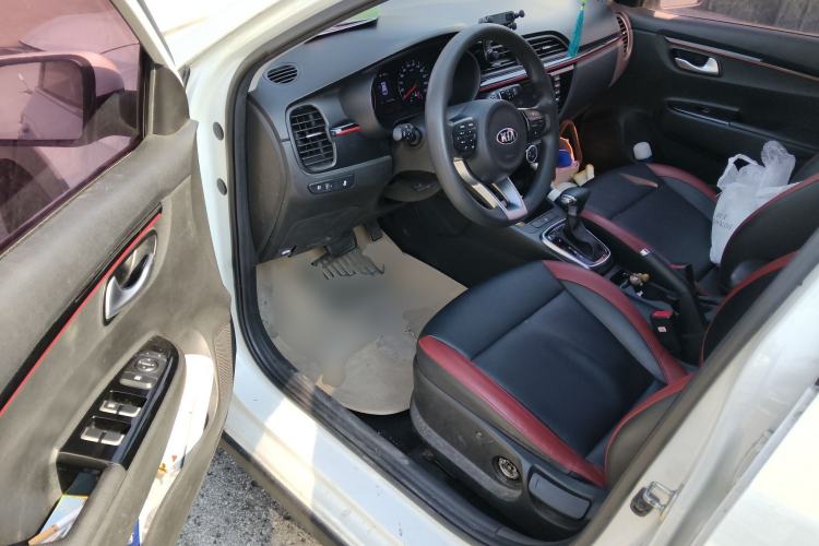 Used Kia KX Cross 2017 1.4L AT GLS
