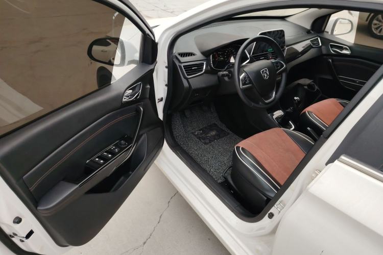 Used Baojun 310 2016 1.2L Manual Luxury Model
