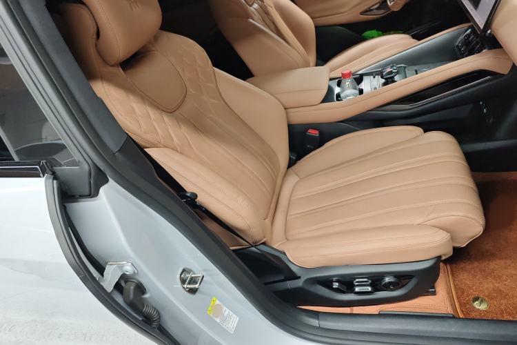 Used BYD Song L EV 2025 662 km Advanced Intelligent Driving Version
