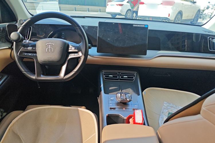 Used BYD Song Pro New Energy 2025 Second-Generation DM-i 75KM Leading Edition Center Console