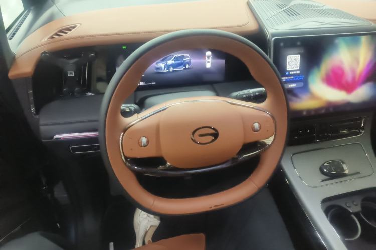 Used GAC Trumpchi Xiangwang M8 2025 Kunkun Series Ultra First-Class Cabin Steering Wheel