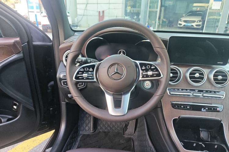 Used Mercedes-Benz GLC 2022 Facelift GLC 260 L 4MATIC Luxury Edition