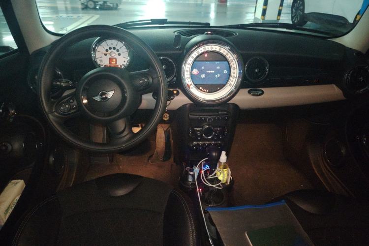 Used MINI 2012 1.6L COOPER Baker Street Center Console