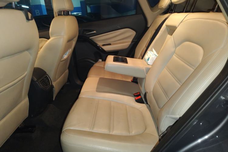 Used MG GS 2015 2.0TGI TST Four-Wheel Drive Flagship Edition
