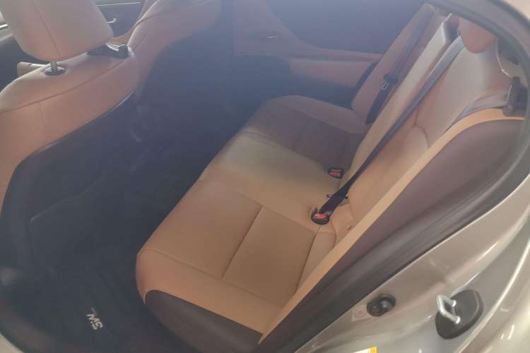 Used Lexus ES 2018 300h Premier Edition China V Standard
