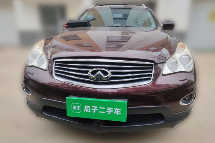 Used Infiniti QX50 2013 2.5L Two-Wheel-Drive Elegant Edition