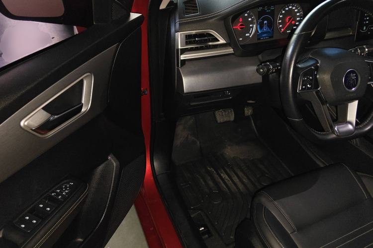 Used BYD Qin New Energy 2019 High-Range Deluxe Model Driver Seat