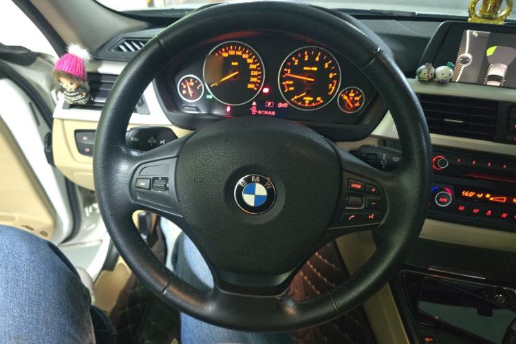 Used BMW 3 Series 2014 320Li Fashion Model Steering Wheel