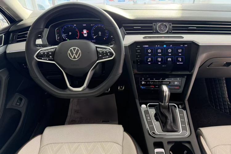 Used Volkswagen Magotan 2023 2 Million Units Limited Edition 330TSI DSG Leading Version Exterior 7