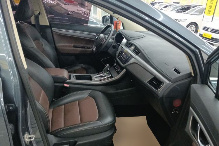 Used Geely Auto Emgrand GS 2018 Lingchao Edition 1.4T Automatic ZhenShang Smart Connectivity Model
