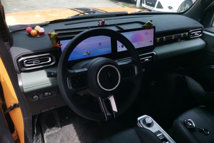 Used Baojun Spark 2023 Intelligent Premium Edition Center Console