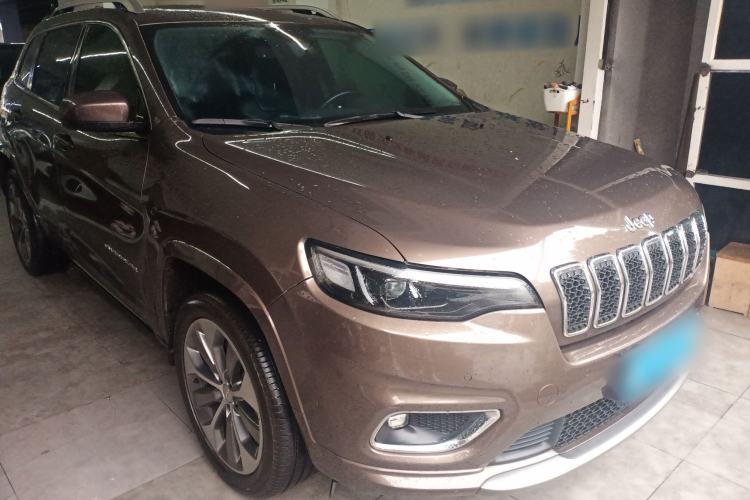 Used Jeep Cherokee 2019 2.0T All-Wheel Drive Versatile Edition China V Front Right 45 Deg
