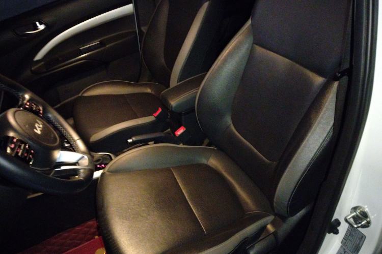 Used Kia kx1 Stonic 2021 1.4L CVT Fun & Sunroof Model