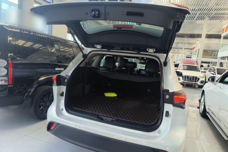 Used Toyota Highlander 2022 Dual-Engine 2.5L Two-Wheel Drive Elite Edition 7-Seater Trunk