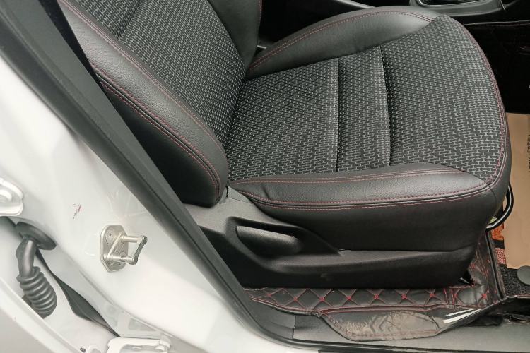 Used Chery Tiggo 3 2016 1.6L Manual ZhiShang Edition