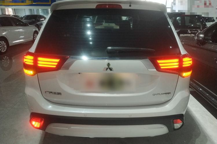 Used Mitsubishi Outlander 2020 2.4L 4x4 Zhi Xiang Edition 5 Seats
