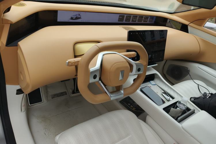 Used Avatr 12 2025 012 Kim Jones Global Collaboration Limited Edition Center Console