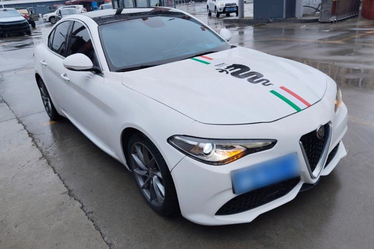 Used Alfa Romeo Giulia 2017 2.0T 200HP Luxury Edition