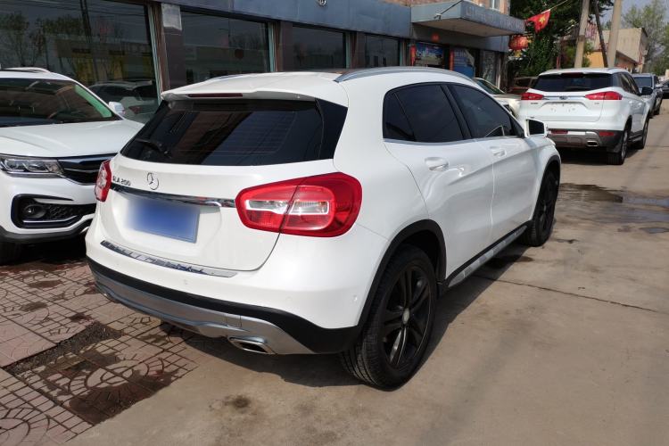 Used Mercedes-Benz GLA 2016 GLA 200 Sport Edition Rear Right 45 Deg