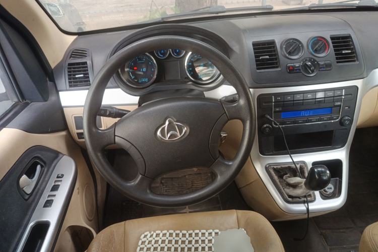 Used CHANGAN KAICHENG Ruixing M90 2017 2.0L Value Edition 6-Seater Hatchback 4G94S Steering Wheel