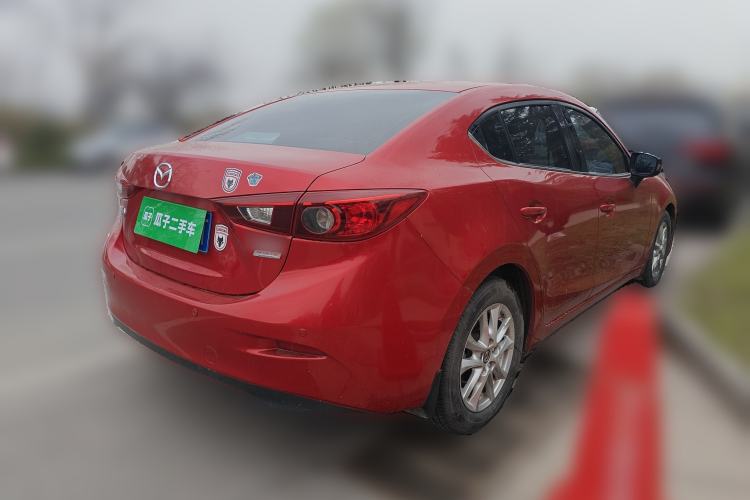 Used Mazda Mazda 3 Axela 2014 Sedan 1.5L Automatic Comfort Model
