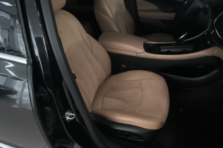 Used Buick LaCrosse 2020 652T Prestige Edition Right Front Seat