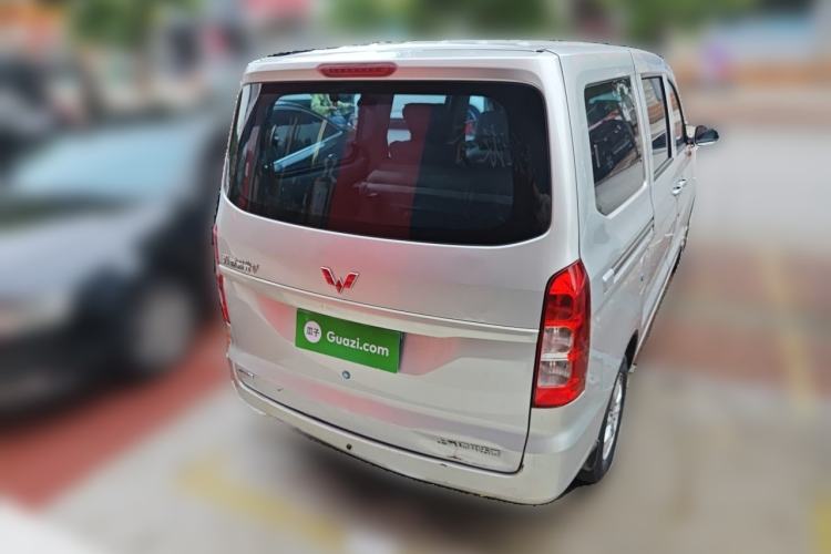 Used Wuling Hongguang V 2019 1.5L Jingqu Version China VI LAR
